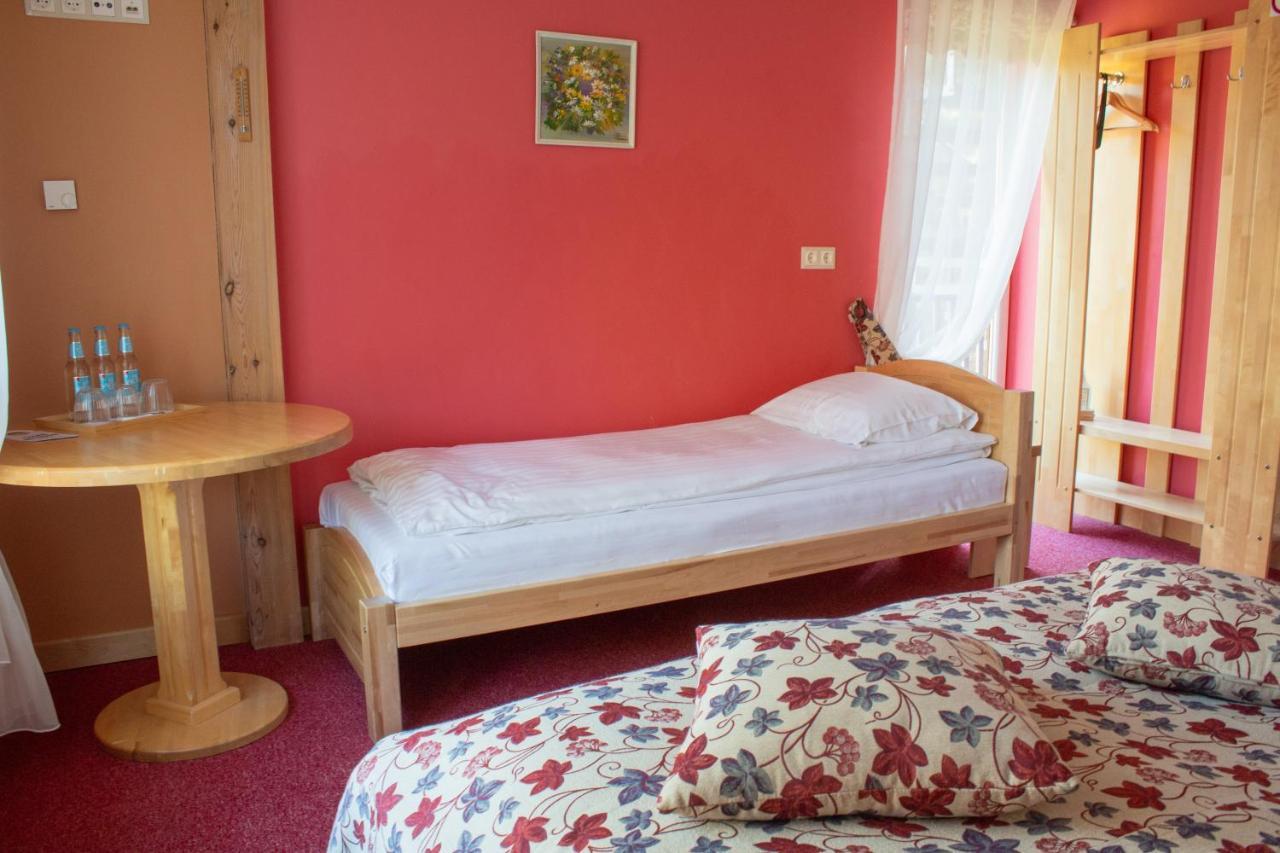 Abzali Hotel And Restaurant With Self Check-In Ādaži Εξωτερικό φωτογραφία